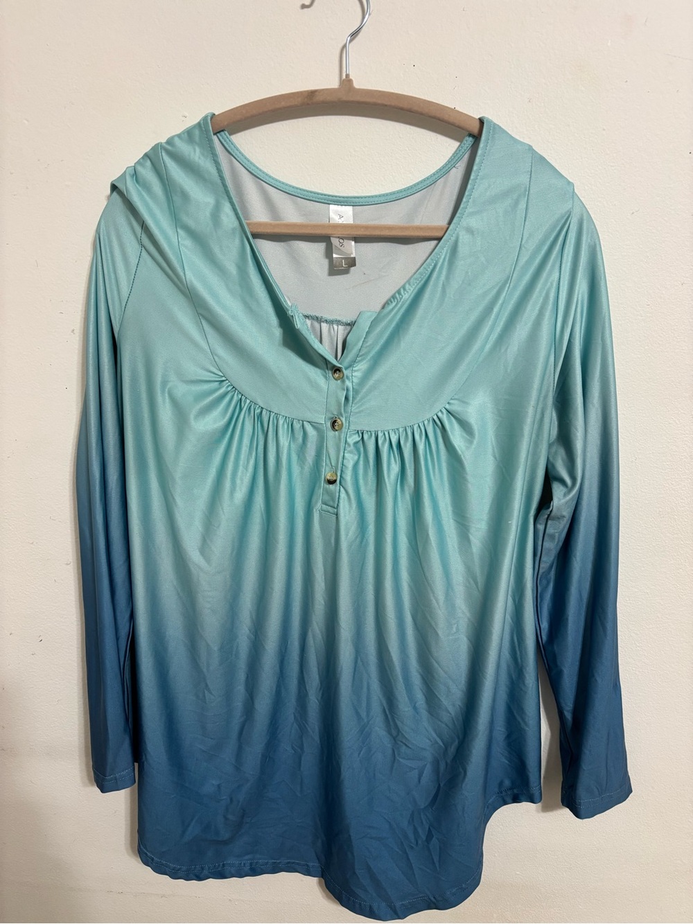 Women's Ombre Aqua-to-Teal Long Sleeve Henley Top